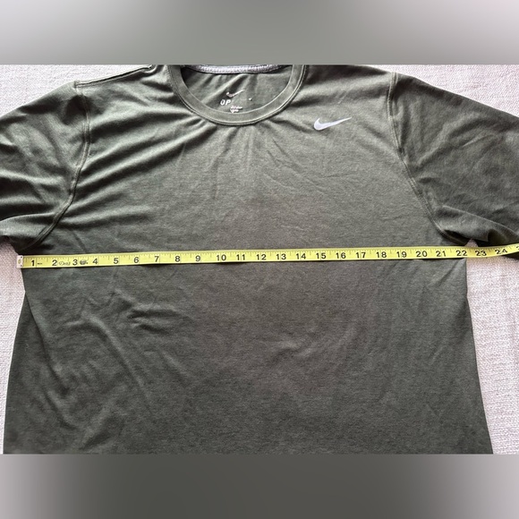 Nike Men's Olive Dri-FIT Tee - Picture 5 of 7